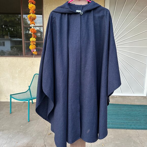Drak blue wool cape with hood - Picture 1 of 2